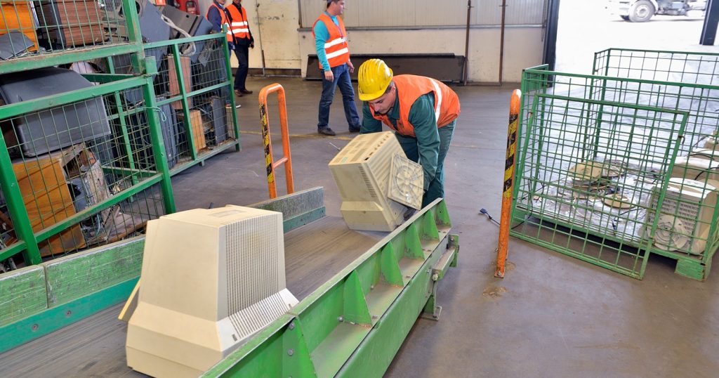 Reciclarea DEEE-min reciclare